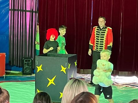 Kinderzirkus Aufführung beim Kindersommer