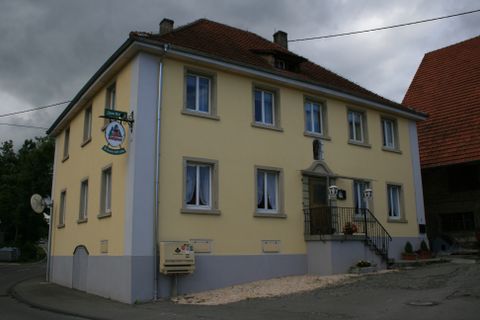 Außenansicht Gasthaus Kreuz